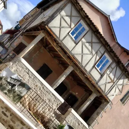 Authentique Et Confortable Avec Wifi, Parking Gratuit Et Cuisine Equipee A - Fr-1-496-276 Apartamento Saint-Galmier